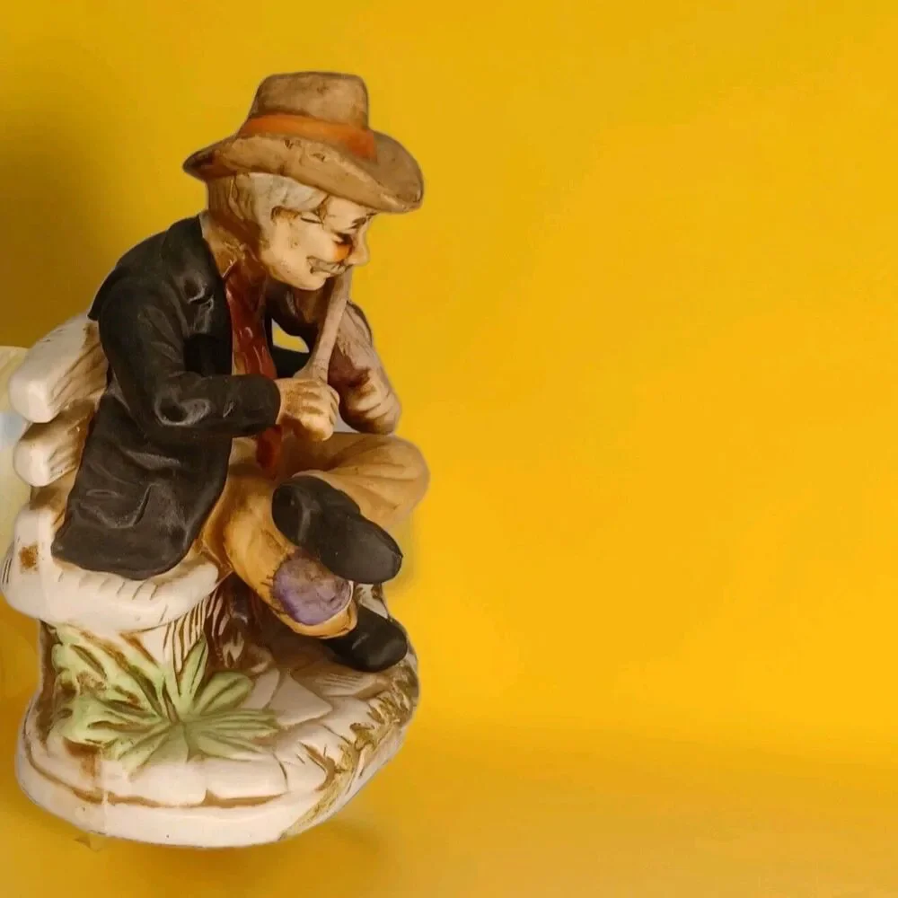 Vtg Norleans Japan Figurine Man on Bench Playing Fiddle with Dog 7.5